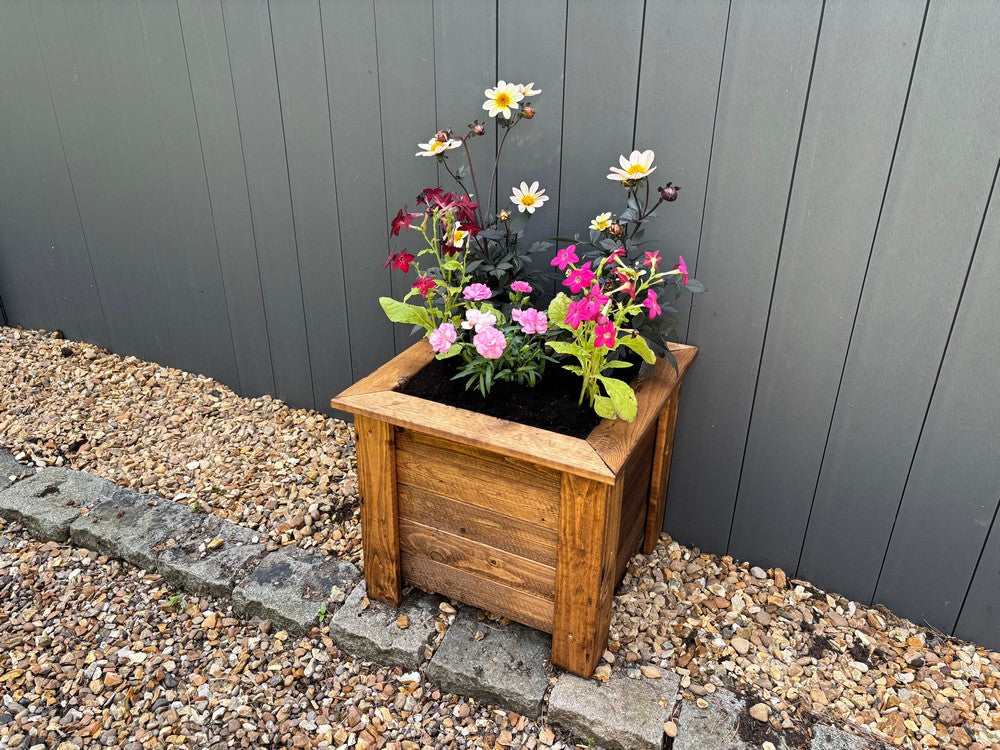 Prestbury Garden Planter by Charles Taylor
