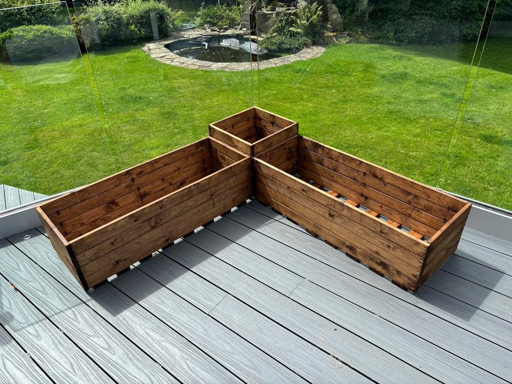 Berwick Garden Planter by Charles Taylor