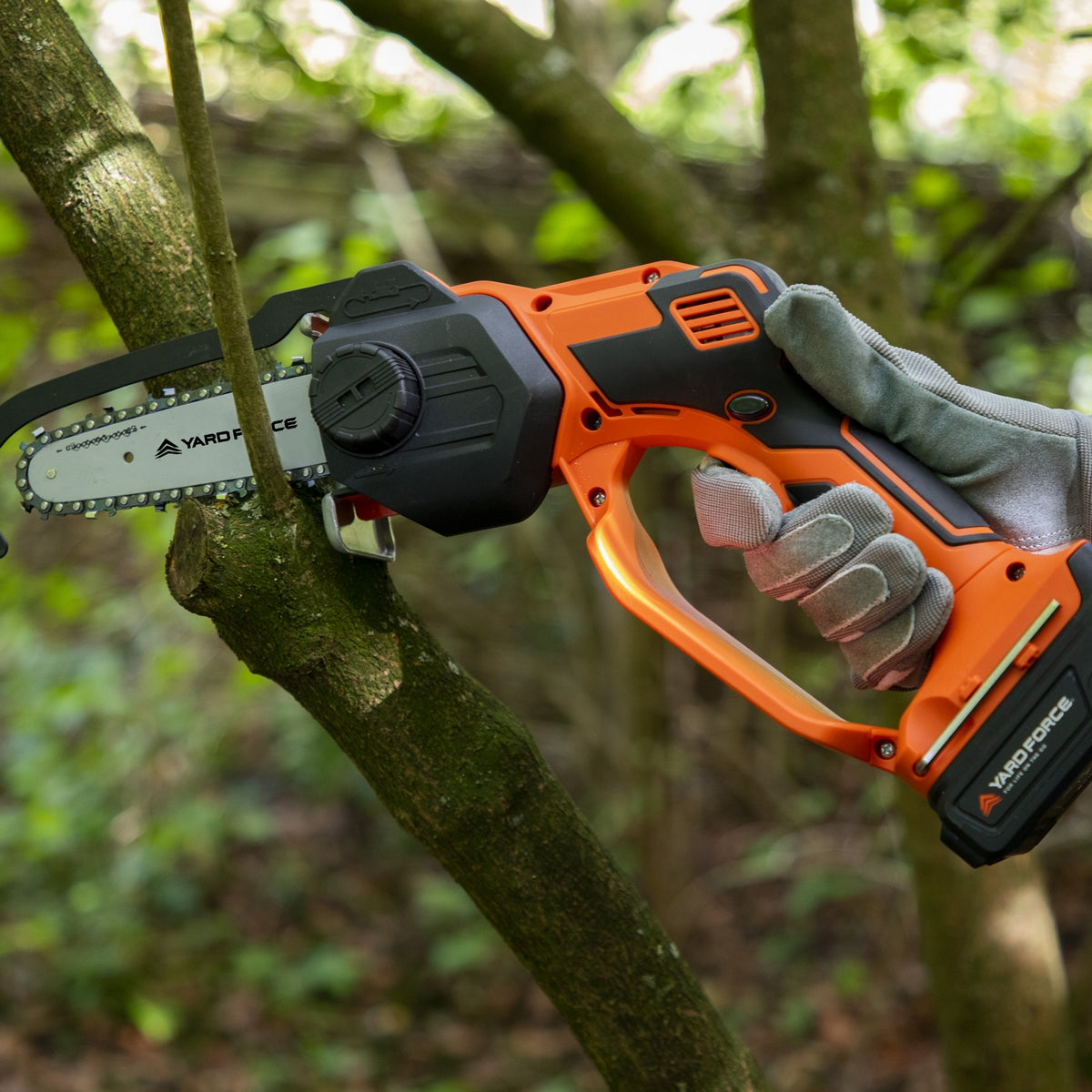 20V Cordless Mini Pruning Saw LS C13 - By Yard Force