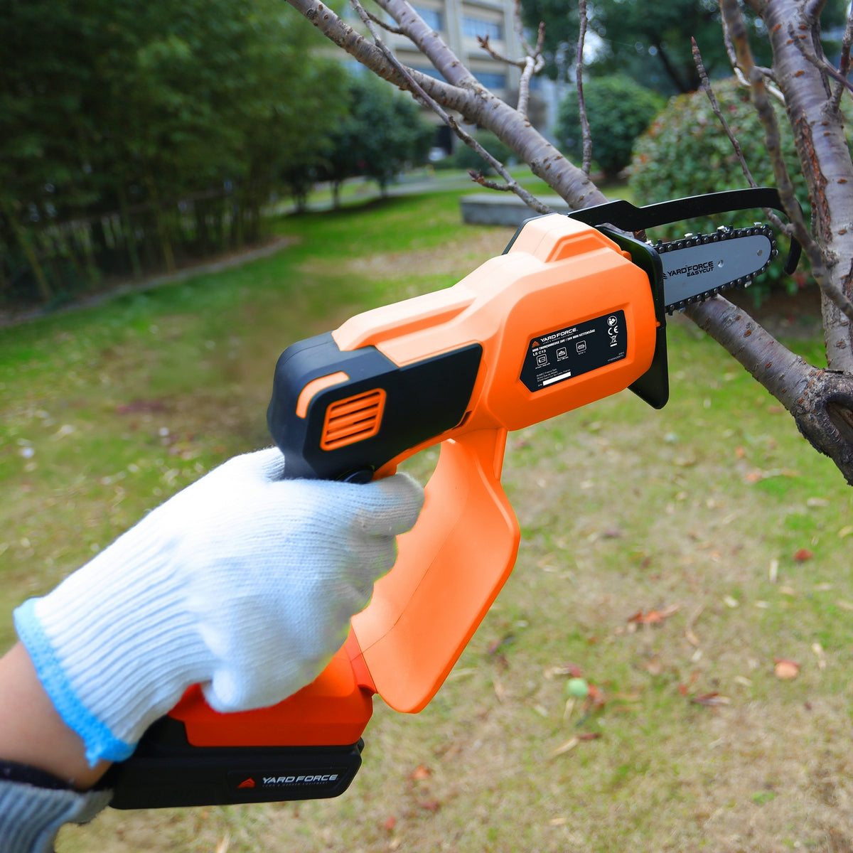 20V Cordless Mini Pruning Saw LS C13 - By Yard Force