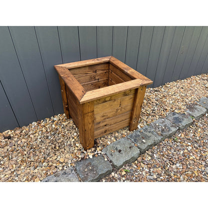 Prestbury Garden Planter by Charles Taylor