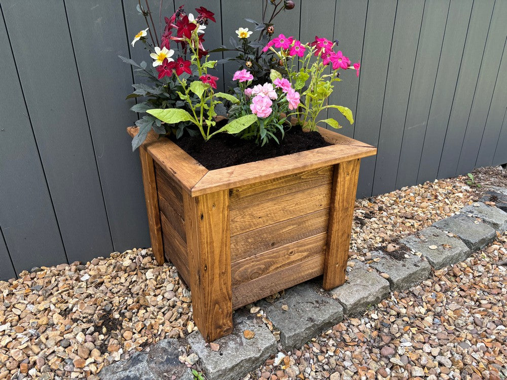 Prestbury Garden Planter by Charles Taylor