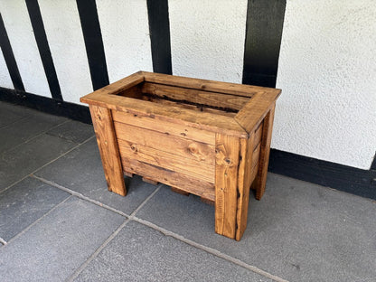 Prestbury Garden Planter by Charles Taylor