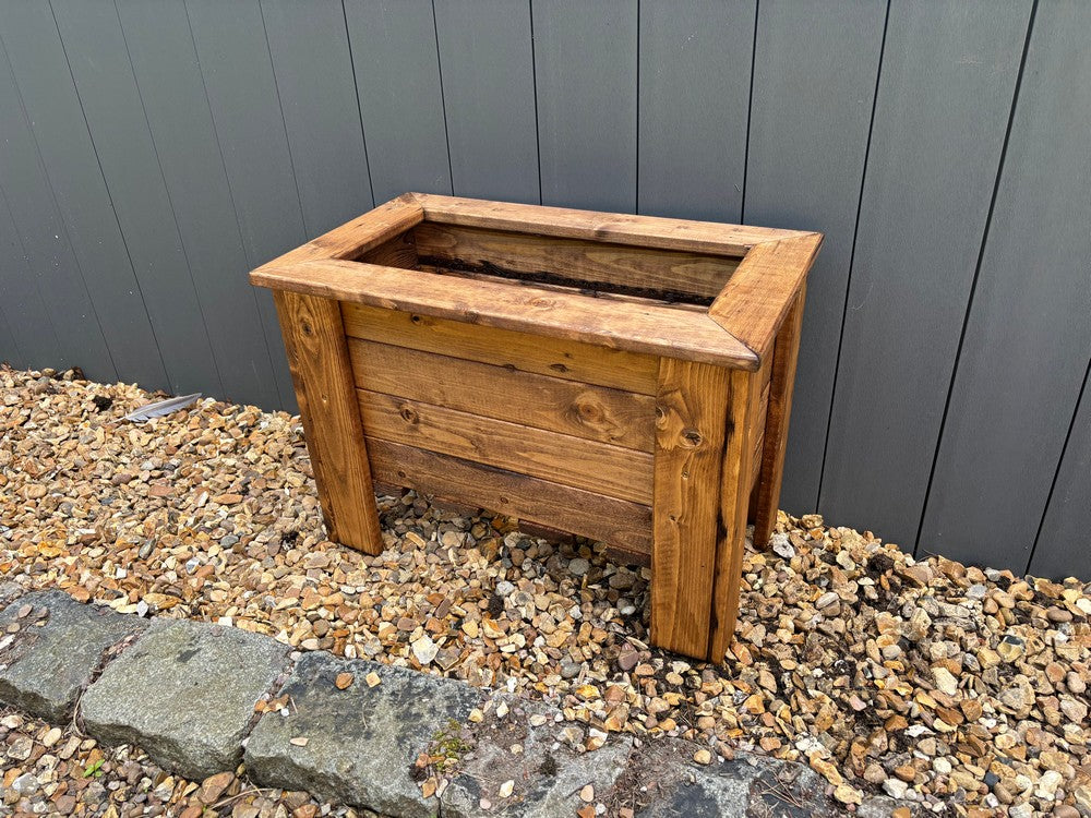 Prestbury Garden Planter by Charles Taylor