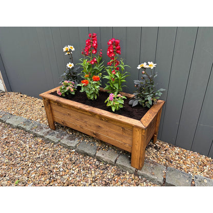 Prestbury Garden Planter by Charles Taylor