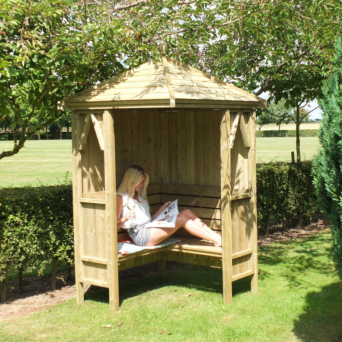 Honeysuckle Corner Garden Arbour 4 x 4