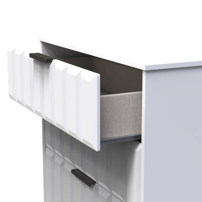 New York C Chest of Drawers White 3 Drawers 77cm