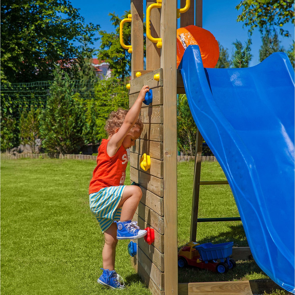 Adventure Peaks Garden Playfort 27.1m x 31m by Shire