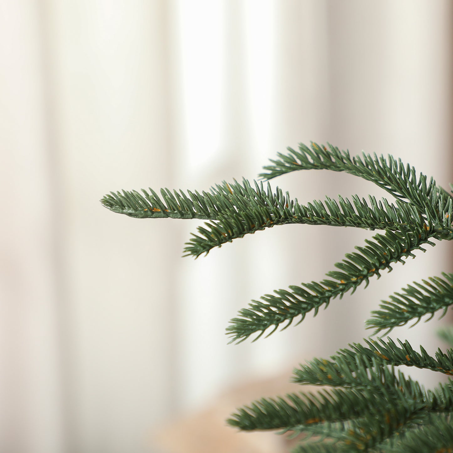 6ft Full Spruce Christmas Tree Artificial -  1814 Tips