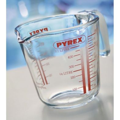 See more information about the Pyrex 1 Pint Measuring Jug